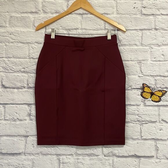 MARIO Serrani Women's Bodymagic Slimming Skirt size small - Picture 2 of 7